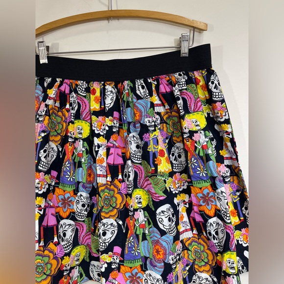 NWOT Dia de los Muertos Catrinas & Catrinos Mexican Calavera Skirt Size 2XL - Picture 5 of 6